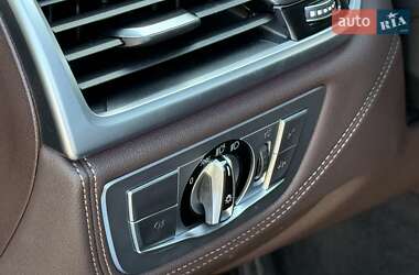 Седан BMW 7 Series 2022 в 