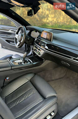 Седан BMW 7 Series 2021 в 