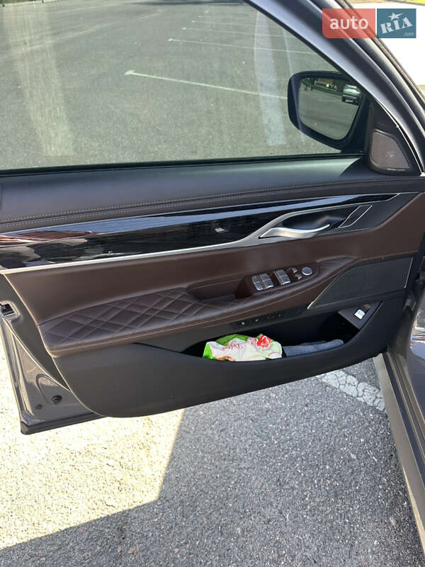 Седан BMW 7 Series 2021 в Александрие фото 41 Седан BMW 7 Series 2021 в Александрие