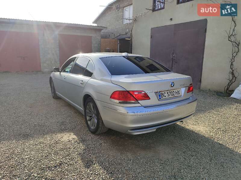 Седан BMW 7 Series 2007 в Самборі
