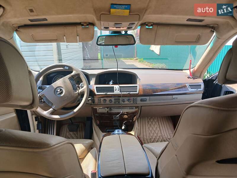 Седан BMW 7 Series 2003 в Ровно