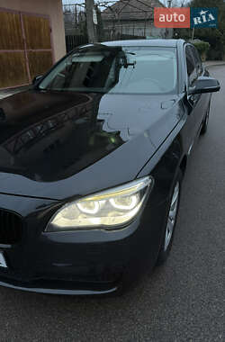 Седан BMW 7 Series 2014 в 