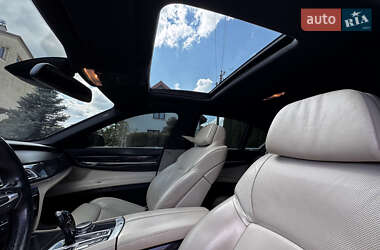 Седан BMW 7 Series 2009 в 