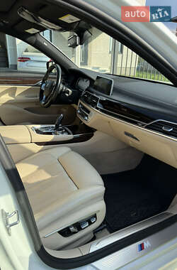 Седан BMW 7 Series 2016 в 