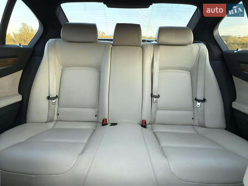 Седан BMW 7 Series 2013 в Черновцах