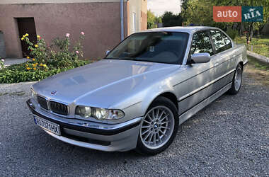 Седан BMW 7 Series 2000 в 