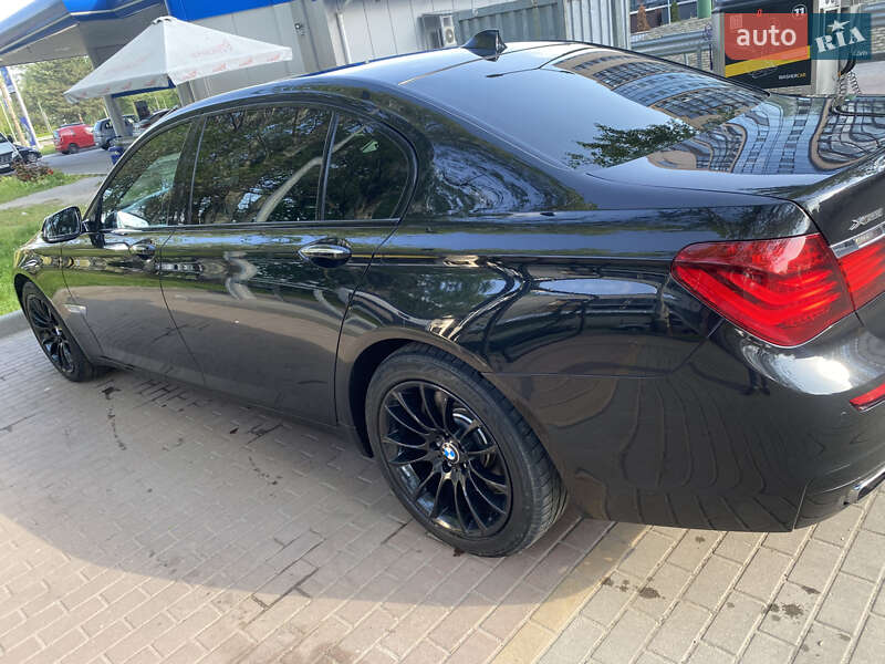 Седан BMW 7 Series 2014 в Днепре