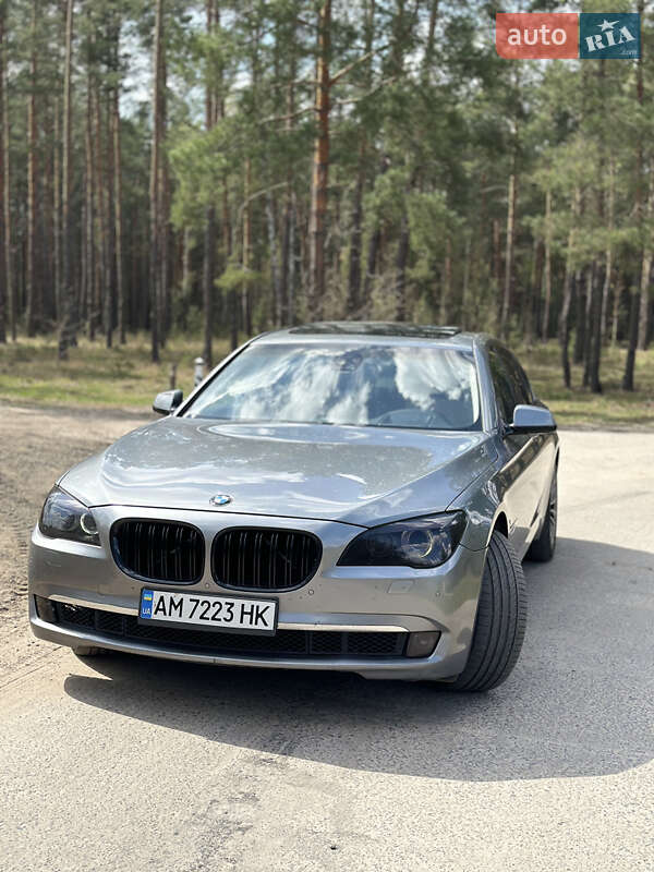 BMW 7 Series 2010