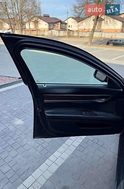 Седан BMW 7 Series 2009 в 