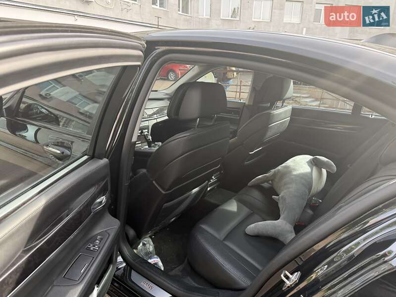 Седан BMW 7 Series 2011 в Киеве