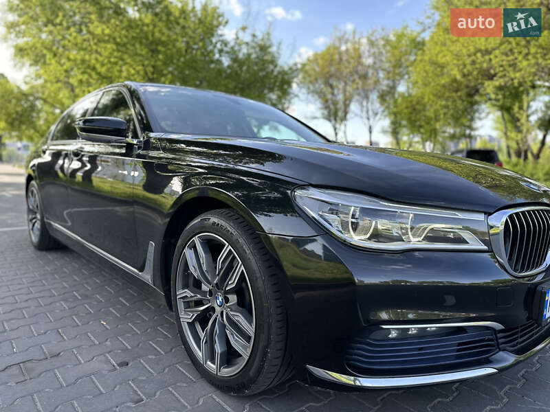 Седан BMW 7 Series 2016 в Киеве