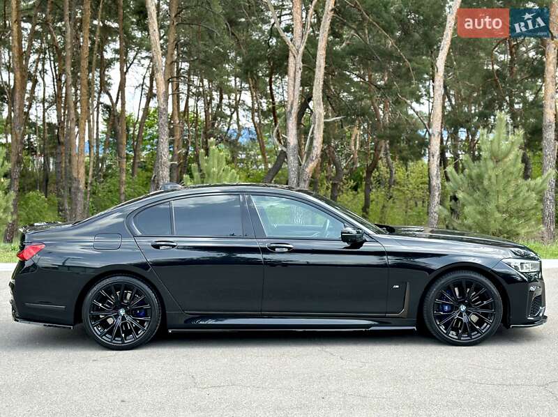 Седан BMW 7 Series 2022 в Києві