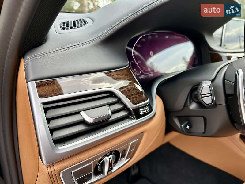 Седан BMW 7 Series 2022 в Києві