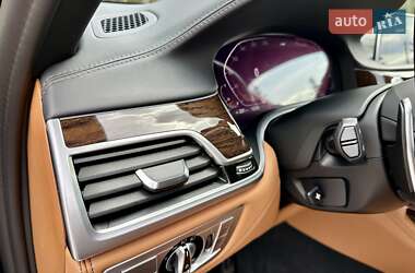 Седан BMW 7 Series 2022 в 