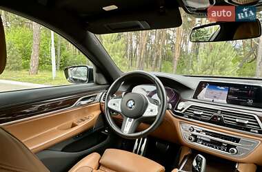 Седан BMW 7 Series 2022 в 