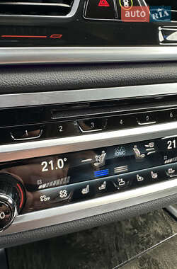 Седан BMW 7 Series 2022 в 