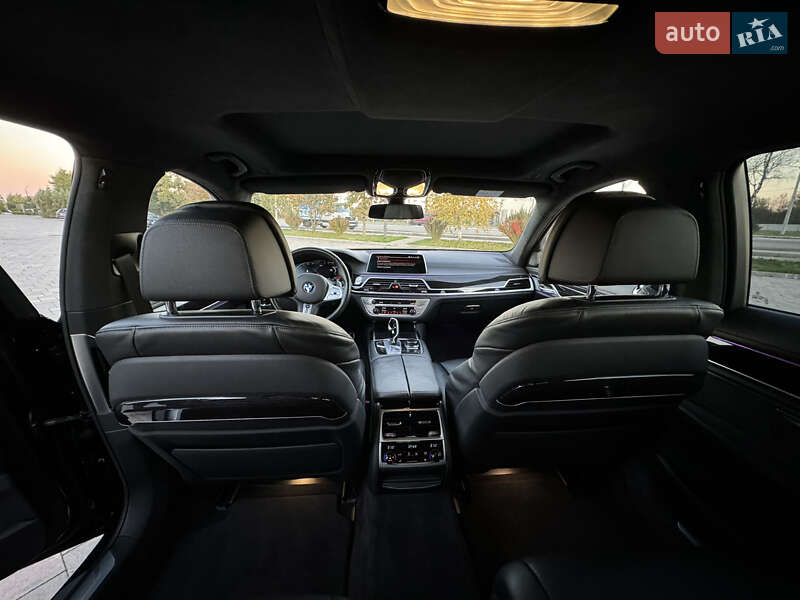 Седан BMW 7 Series 2019 в Ивано-Франковске