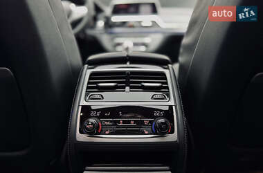 Седан BMW 7 Series 2017 в 