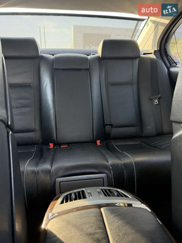 Седан BMW 7 Series 2003 в Чернівцях
