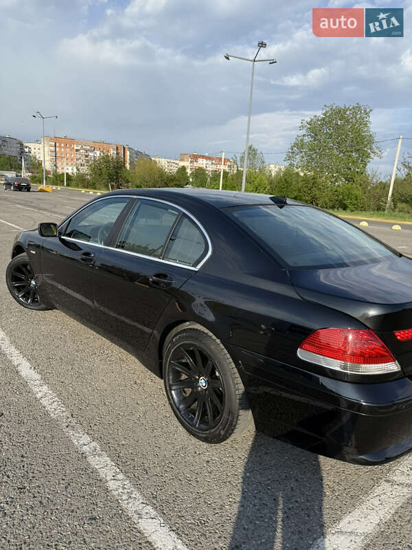 Седан BMW 7 Series 2003 в Чернівцях