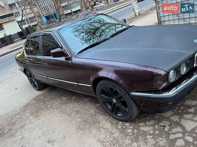 Седан BMW 7 Series 1993 в 