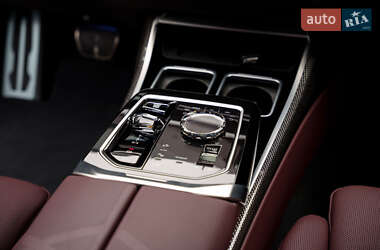 Седан BMW 7 Series 2024 в 