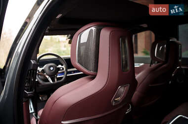 Седан BMW 7 Series 2024 в 