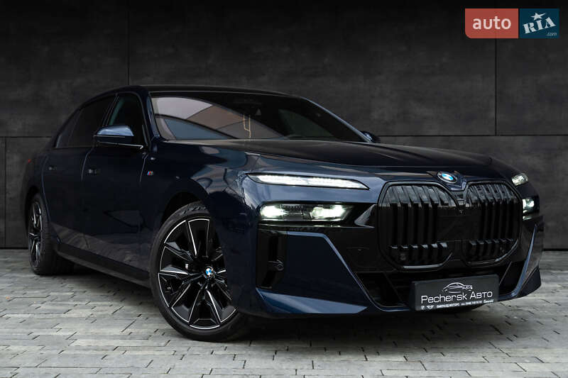 Седан BMW 7 Series 2023 в 
