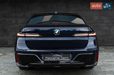 Седан BMW 7 Series 2023 в 