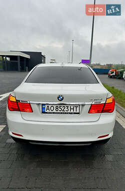 Седан BMW 7 Series 2011 в 