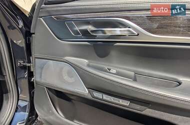 Седан BMW 7 Series 2016 в 
