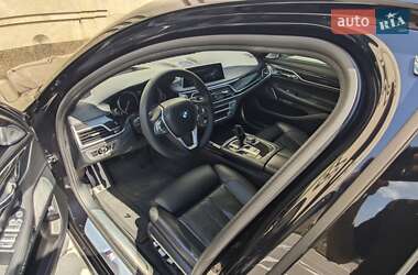 Седан BMW 7 Series 2016 в 