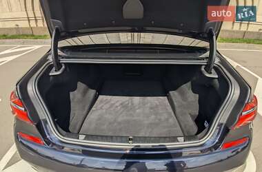Седан BMW 7 Series 2016 в 