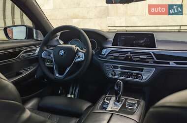 Седан BMW 7 Series 2016 в 