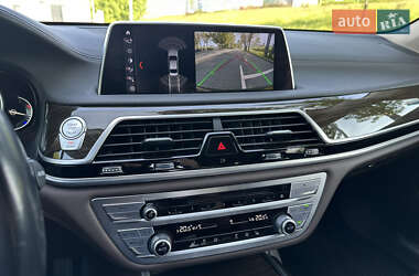 Седан BMW 7 Series 2016 в 