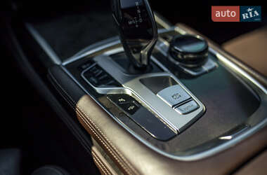 Седан BMW 7 Series 2018 в 