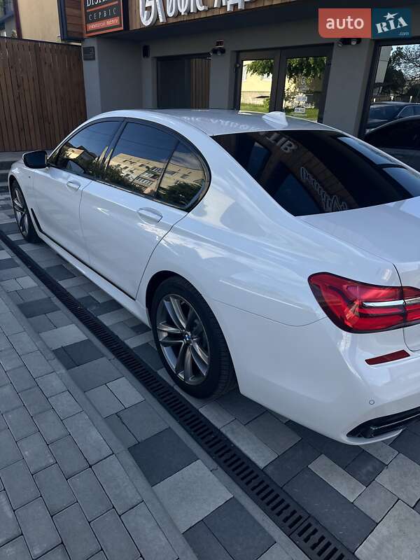 Седан BMW 7 Series 2016 в Рівному