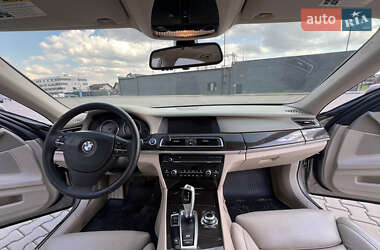 Седан BMW 7 Series 2010 в 