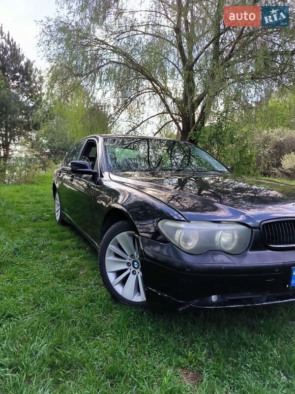 Седан BMW 7 Series 2002 в 