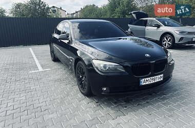 Седан BMW 7 Series 2010 в 