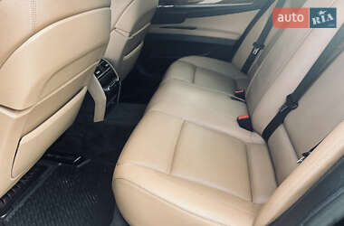 Седан BMW 7 Series 2010 в 