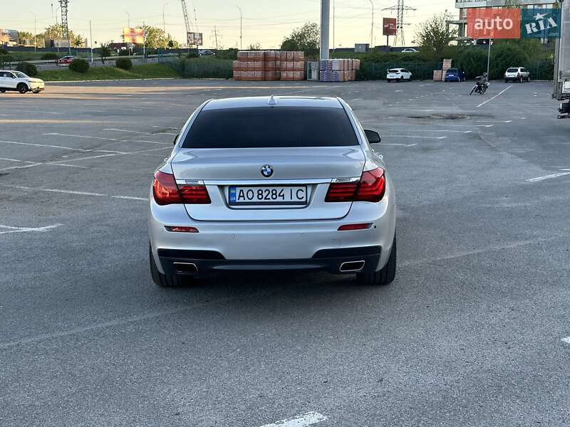 Седан BMW 7 Series 2015 в Ужгороде