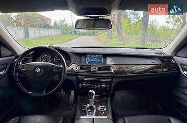Седан BMW 7 Series 2010 в 