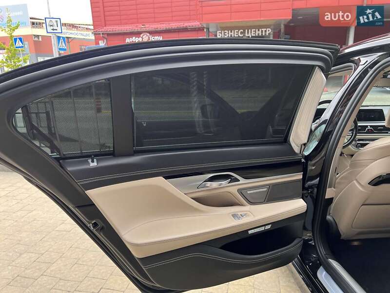 Седан BMW 7 Series 2017 в Львові фото 35 Седан BMW 7 Series 2017 в Львові