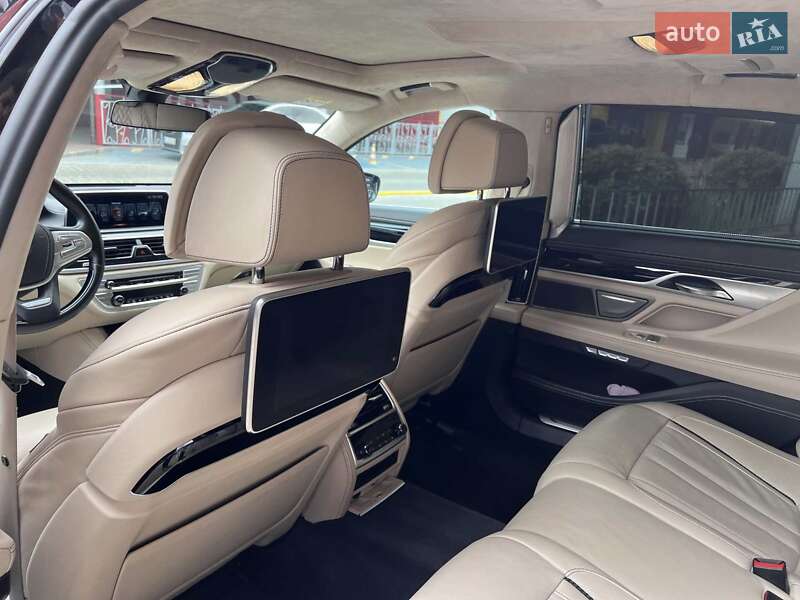 Седан BMW 7 Series 2017 в Львові фото 40 Седан BMW 7 Series 2017 в Львові