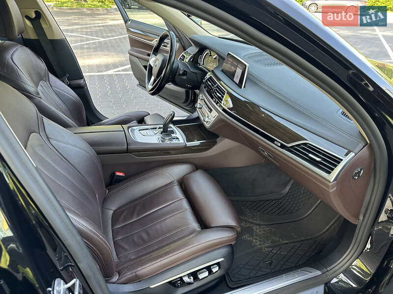 Седан BMW 7 Series 2016 в Києві