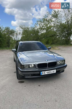 Седан BMW 7 Series 1995 в Дніпрі