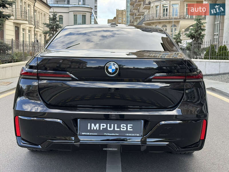 Седан BMW 7 Series 2023 в Києві