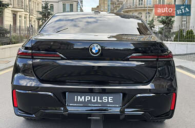 Седан BMW 7 Series 2023 в 