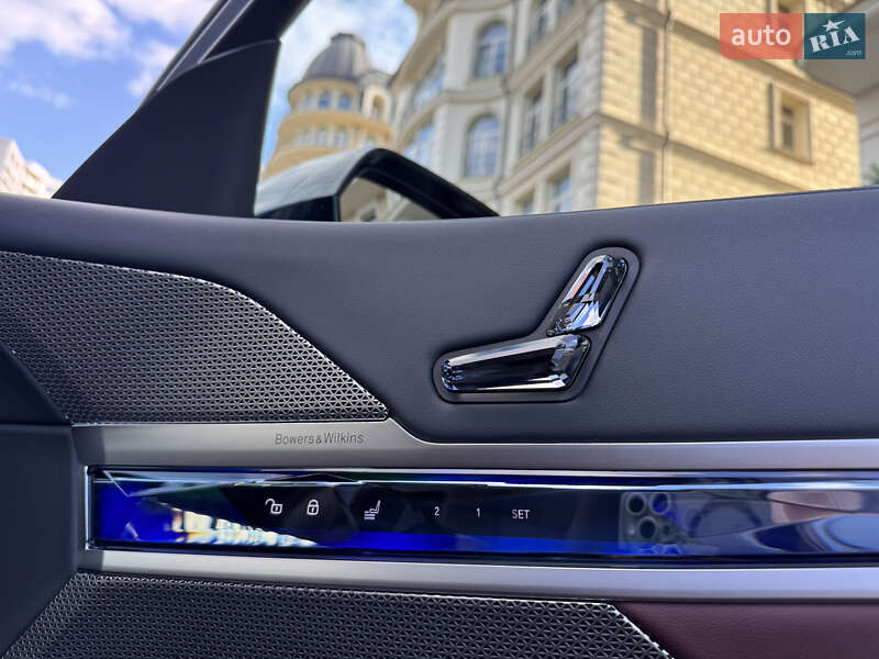 Седан BMW 7 Series 2023 в Києві